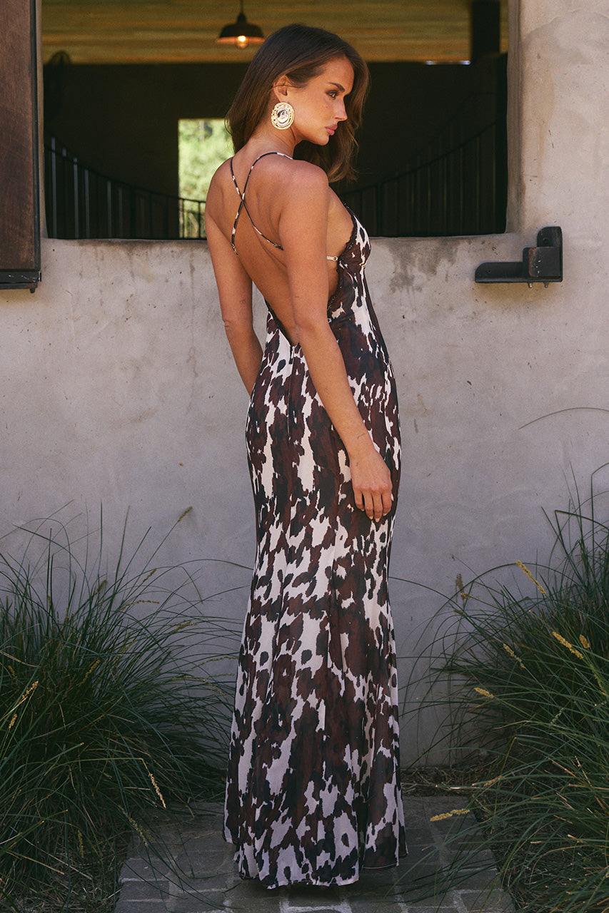 AMINAH V-NECK CROSS BACK MAXI DRESS - SHILOH BROWN - AMINAHV-NECKCROSSBACKMAXIDRESS-SHILOHBROWN-3