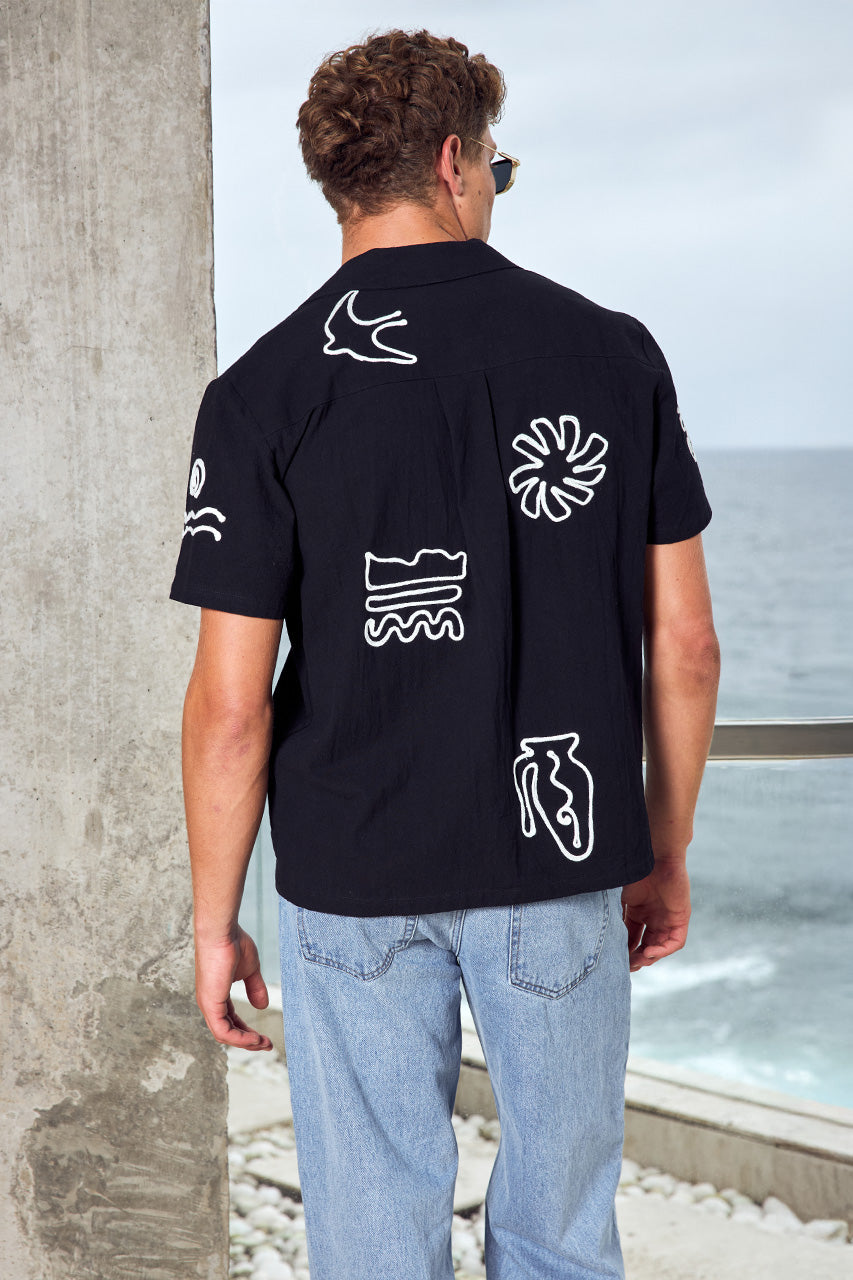 BRODIE SHORT SLEEVE SHIRT - BLACK