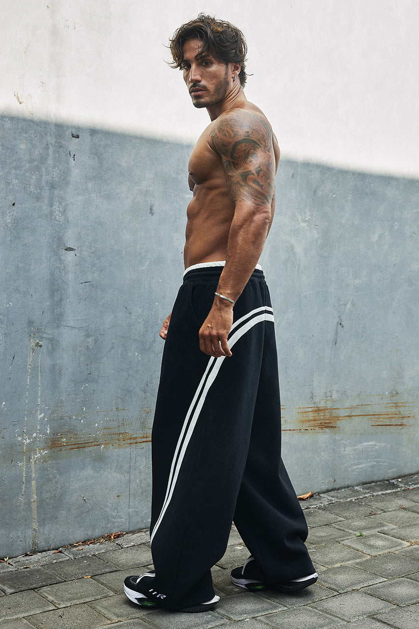 CODY WIDE LEG SWEATPANTS - BLACK
