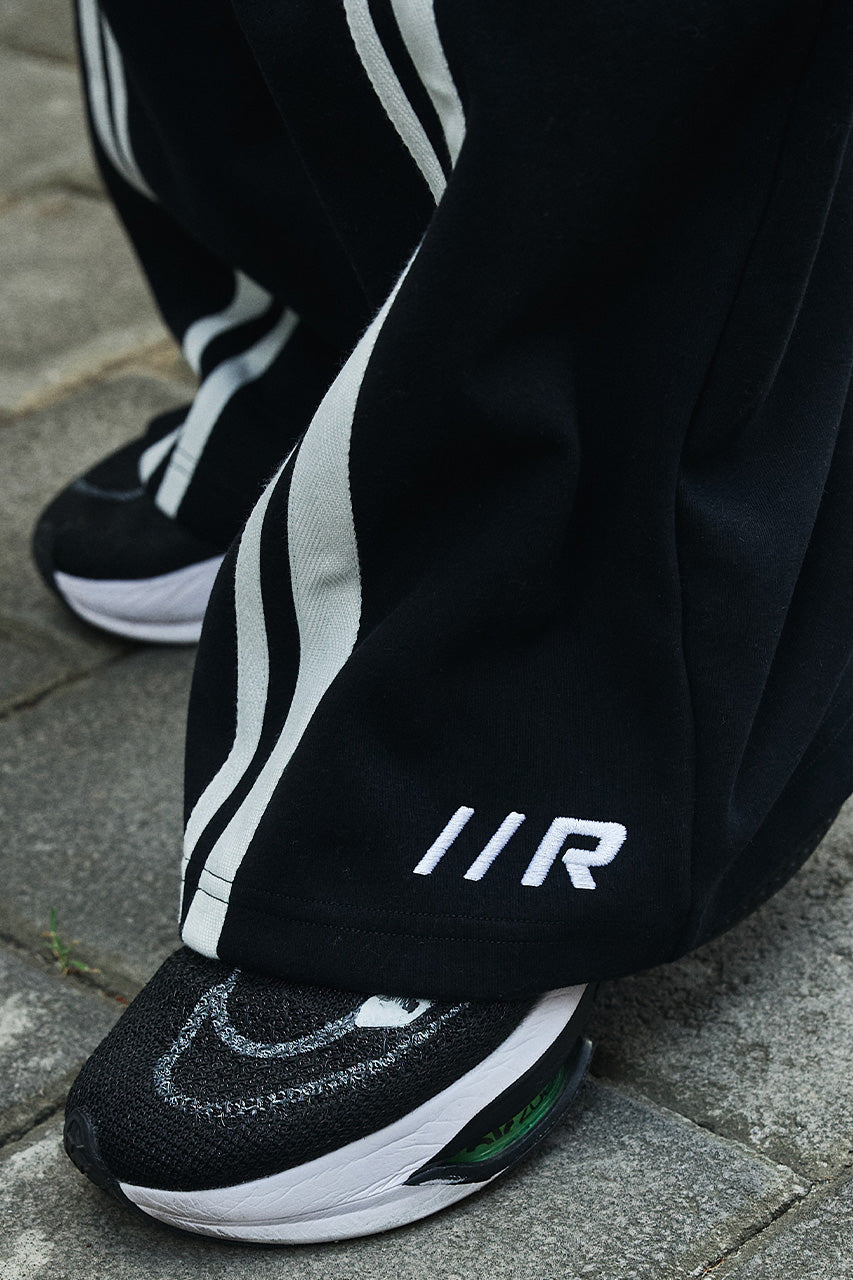 CODY WIDE LEG SWEATPANTS - BLACK