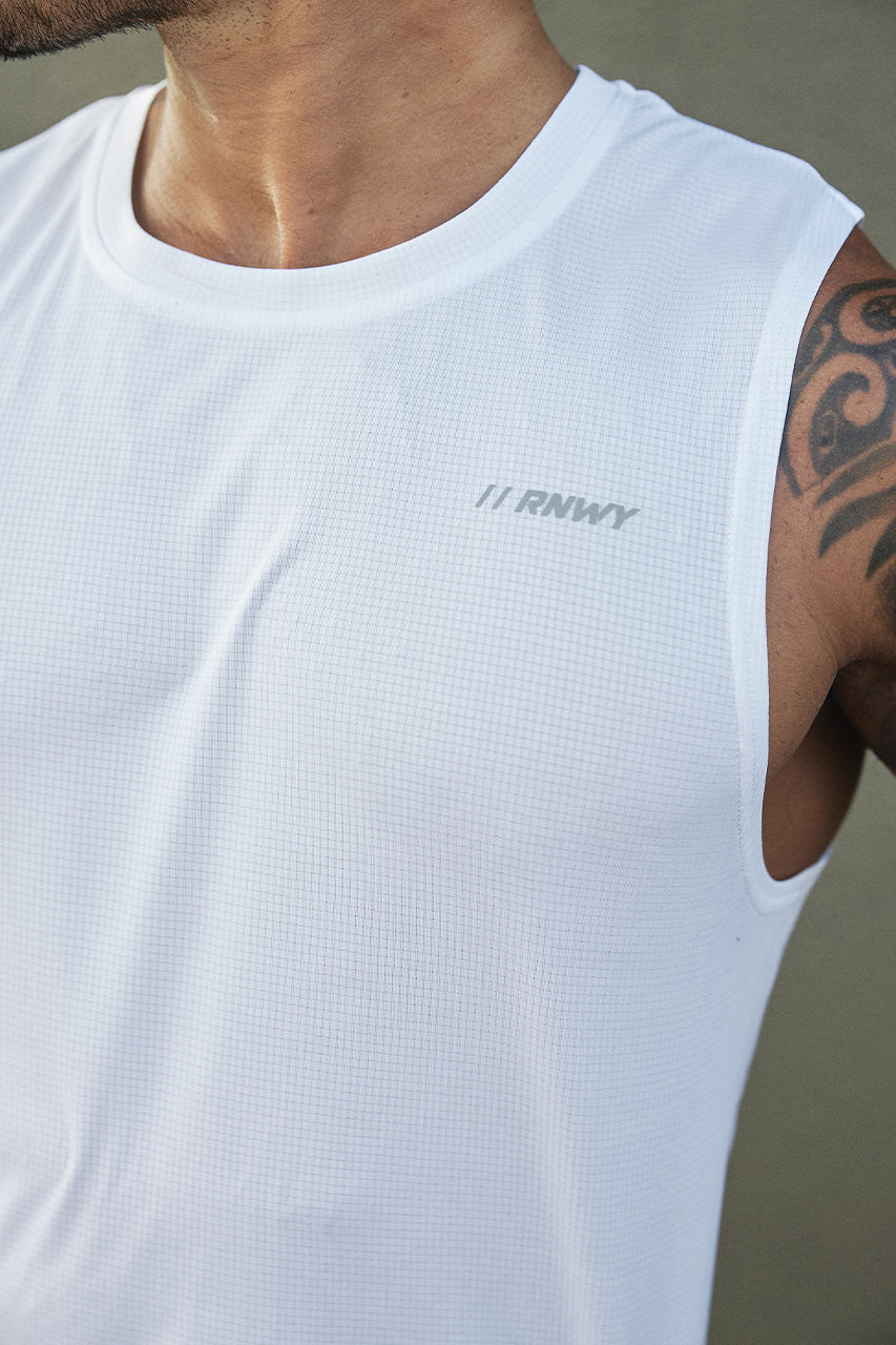 DASH FITTED TANK TOP - WHITE