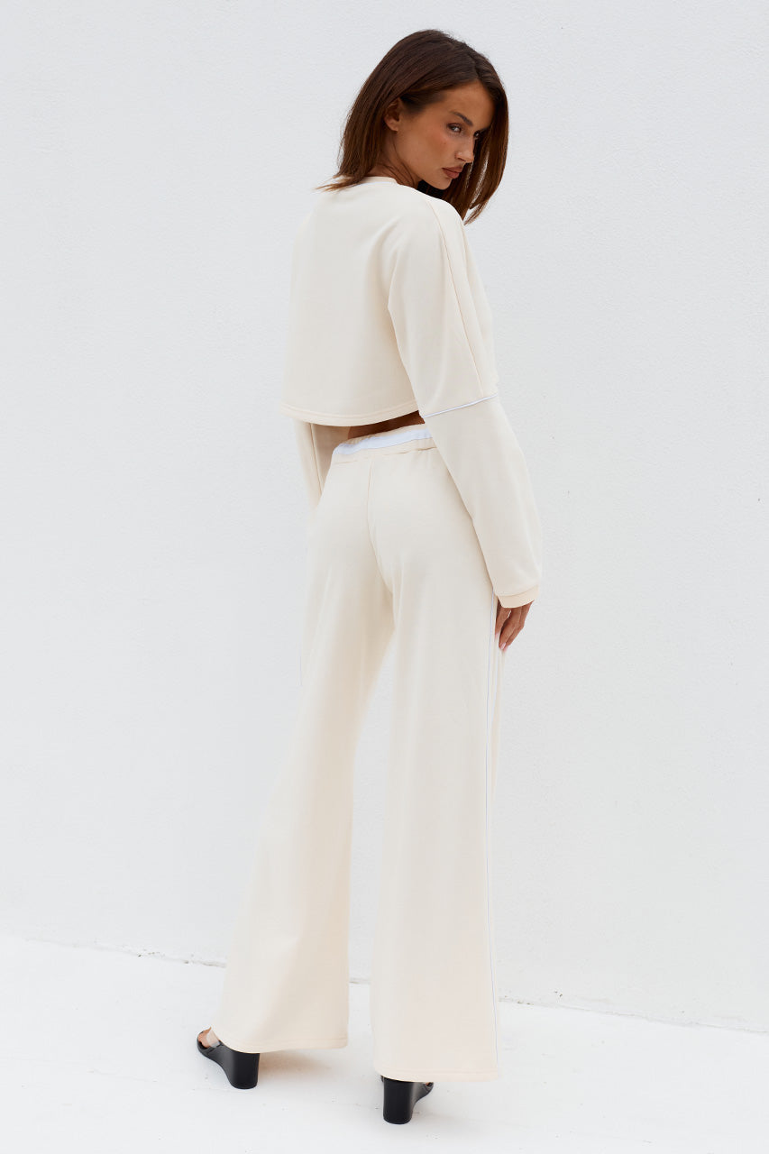 ELERI OVERSIZED LONG SLEEVE CROP TOP - BISCUIT - ELERIOVERSIZELONGSLEEVECROPTOPxELERIWIDELEGTRACKPANTS-BISCUIT-02