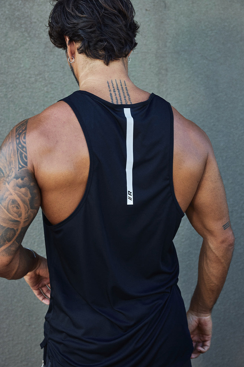 FLYNN FITTED TANK TOP - BLACK