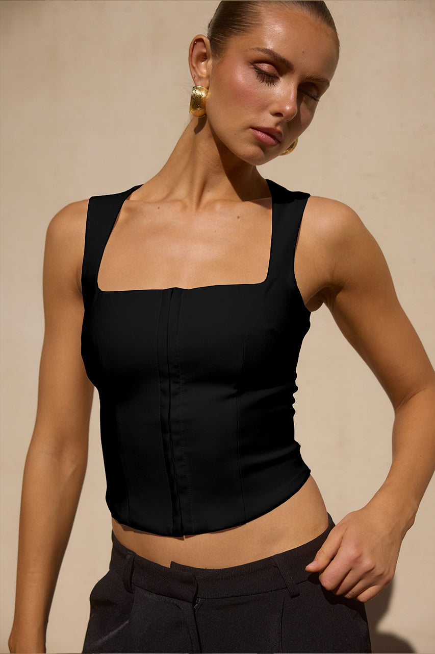 FLYN TOP - BLACK - Flynn-Top-Blac-240718_RUNAWAY_STAS3718-black