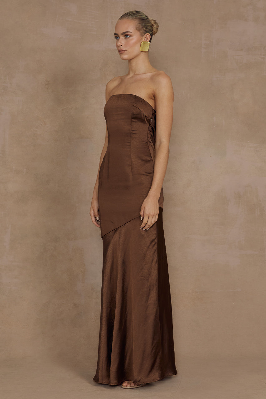 MULANI MAXI DRESS - ESPRESSO - MADDY_POLLARD_RUNAWAY-268