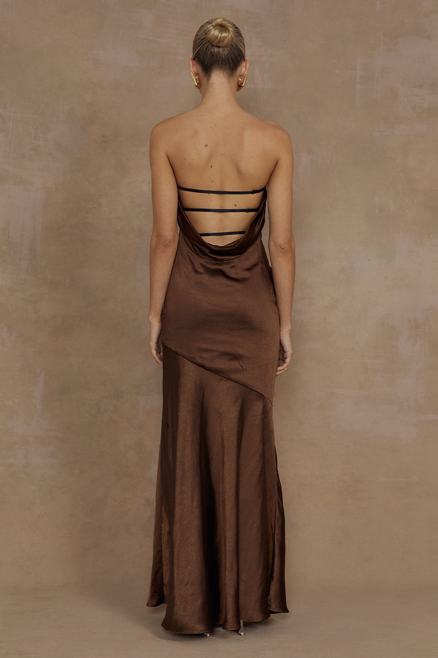 MULANI MAXI DRESS - ESPRESSO - MADDY_POLLARD_RUNAWAY-269