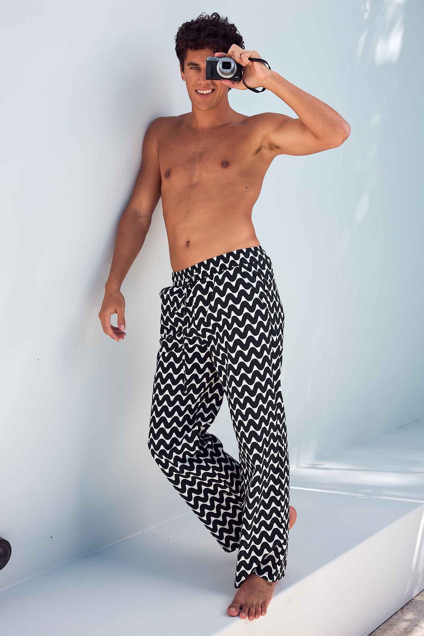 NATAN ELASTICATED DRAWSTRING PANTS - SAND BLACK WAVE