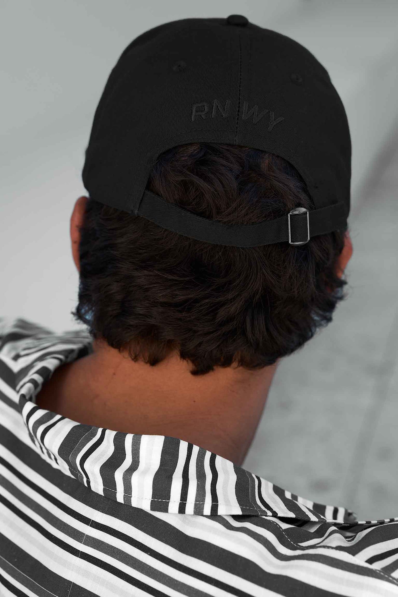 RNWY MENS CAP - BLACK