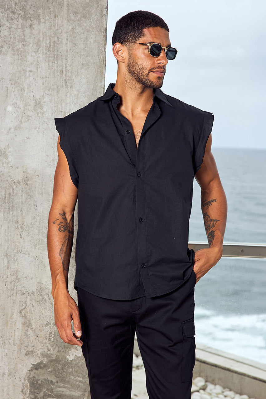 ROMAN SLEEVELESS SHIRT - BLACK