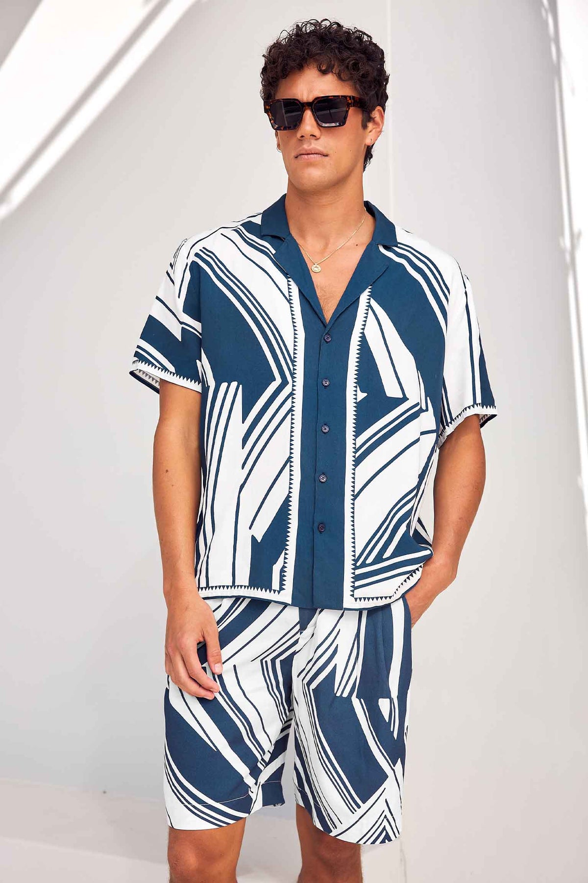 SAM TAILORED SHORT - SAM NAVY - SAMSHORTSLEEVESHIRTXSAMTAILOREDSHORT-SAMNAVY