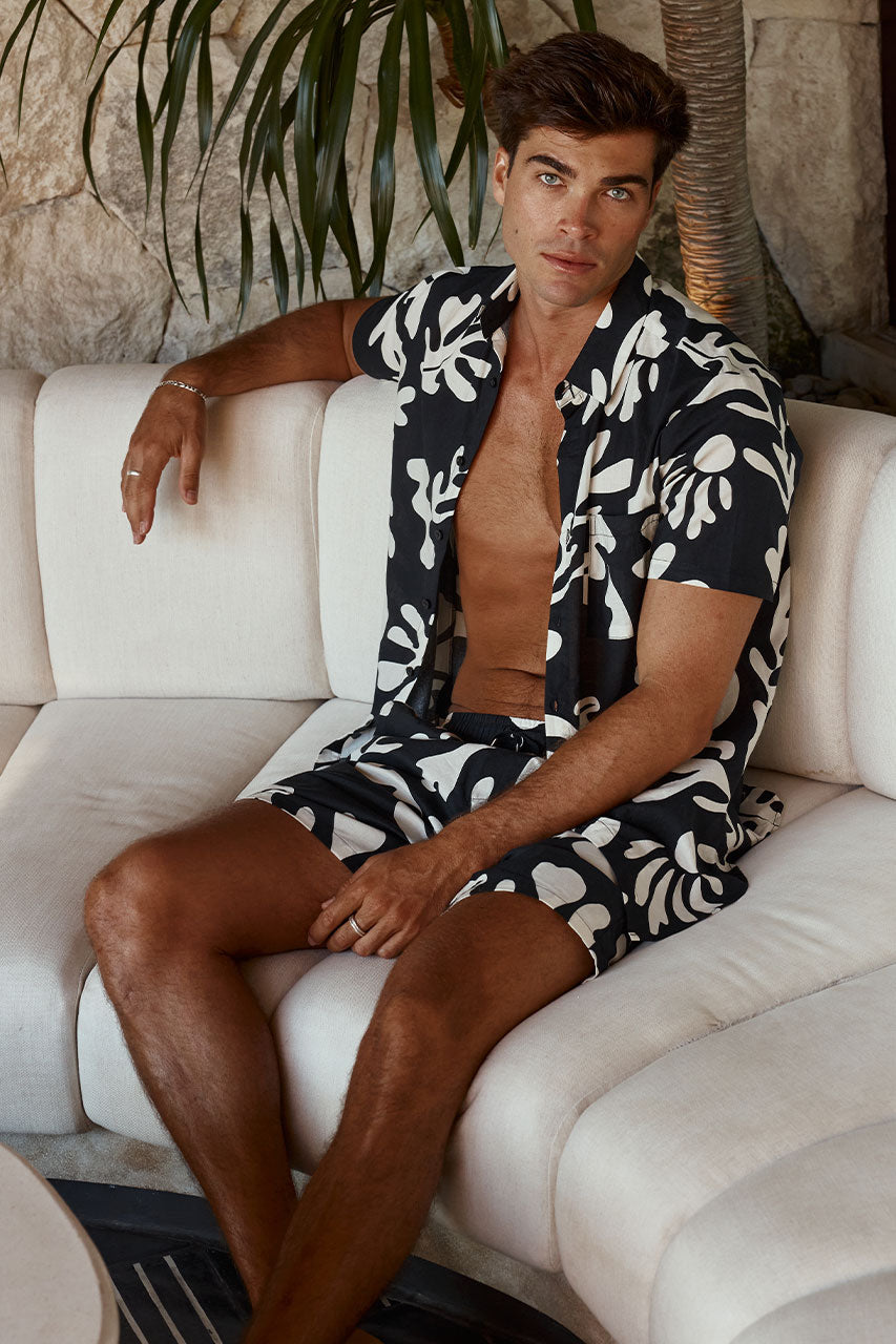 BOTANICA MEN'S SHIRT - BLACK - WEBRESIZED_28_892de2f3-5ab5-4850-a984-6bf4f97b1b2d