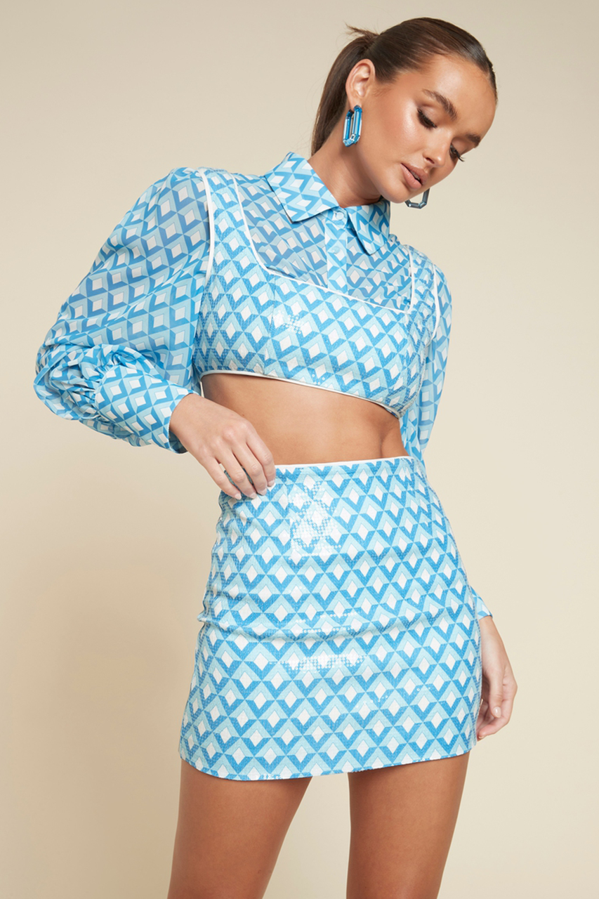 CARLA CROP - SKY GEO PRINT - WEBRESIZED117_79752aaf-477e-43ed-8478-67dd6f63f193