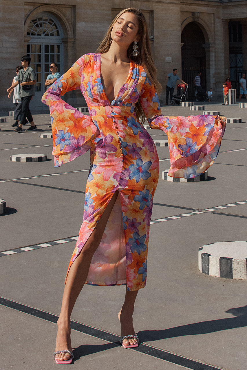 SPLENDOUR MIDI DRESS - FLORAL - WEBRESIZED80_dc48e56f-3850-4328-8004-13d33ff41e34